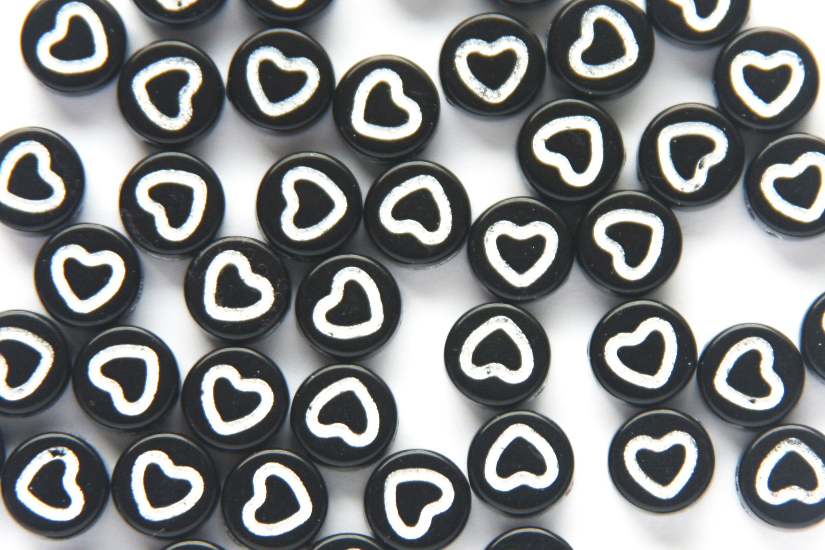 Letter bead, Hearts, closed, Flat round, Acrylic, Black/White, 7