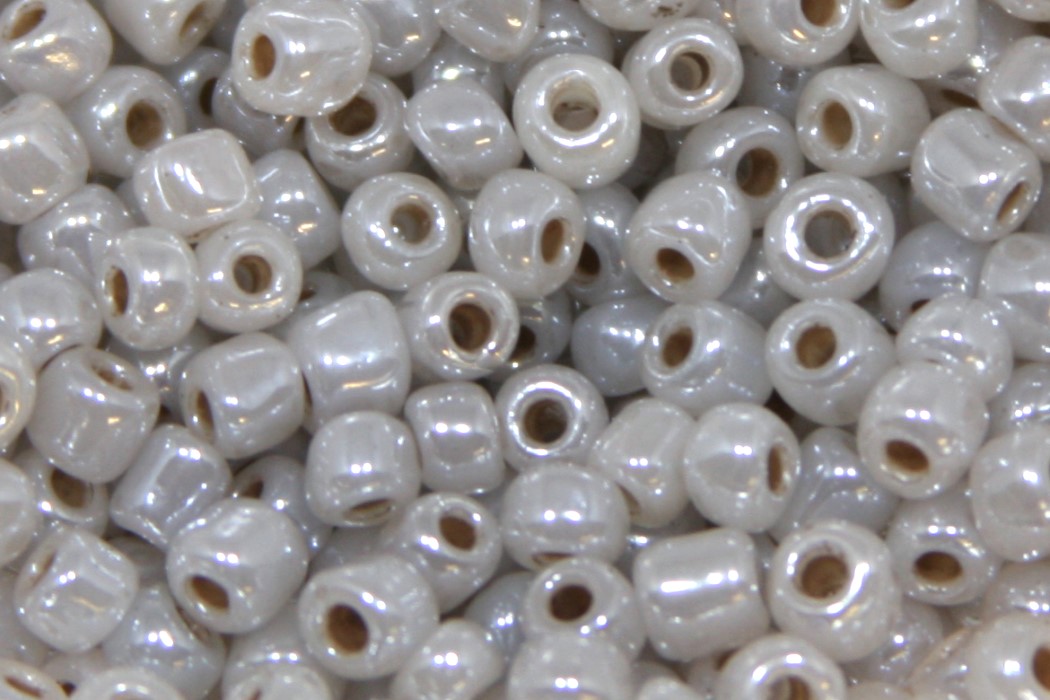 Glass seed beads, shiny,  4mm, Light Grey, 50 gr