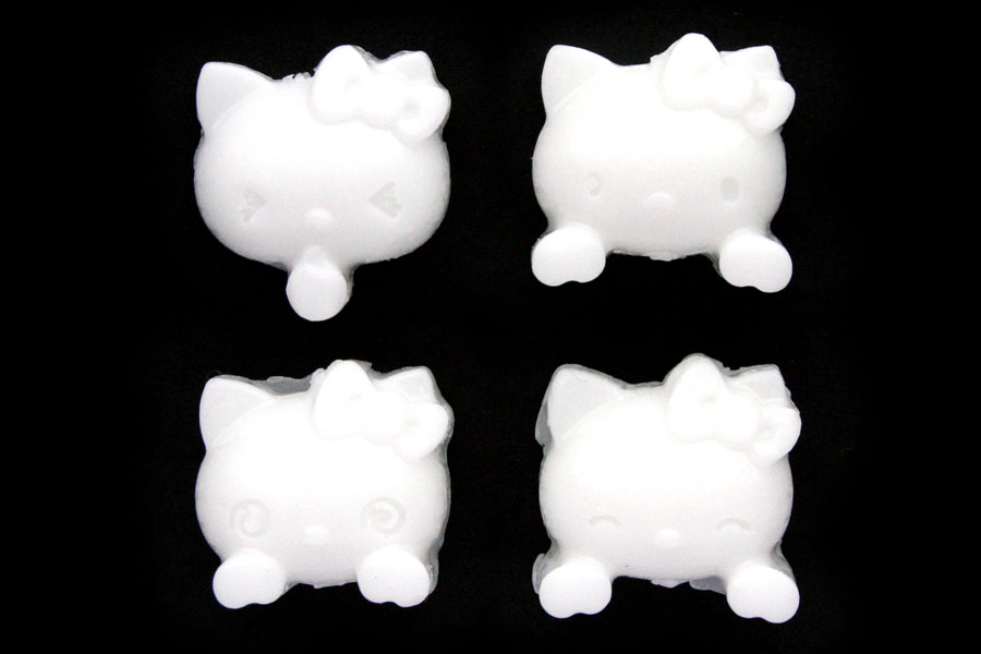 Soap beads, Hello Kitty, White, 30x20mm, 4 pcs