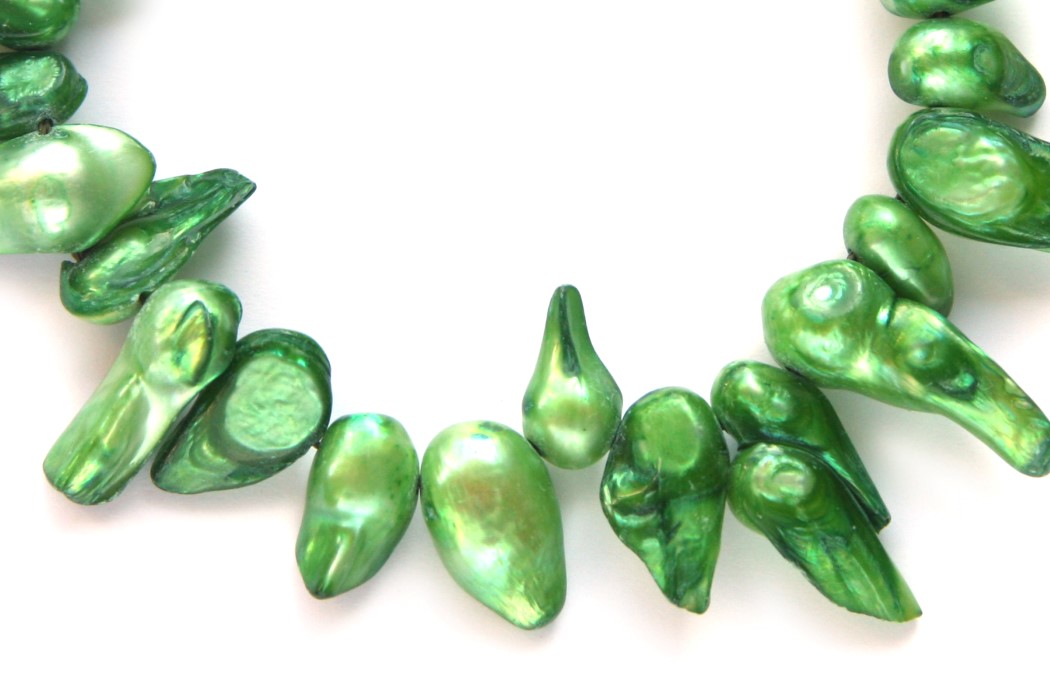 Sweet water pearls, around 50 pcs, 7-13mm, Lime, 45 pcs